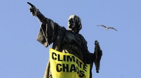 Evropa m&aacute; b&yacute;t v boji se změnou klimatu l&iacute;drem. Plak&aacute;t Greenpeace.